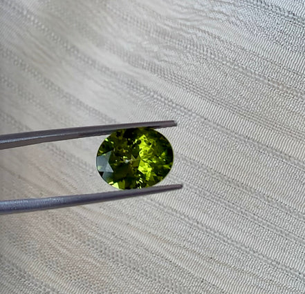 August - 3.77ct Peridot